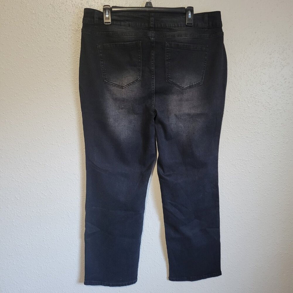 BloomChic Woman's Black Jeans - Picture 2 of 6